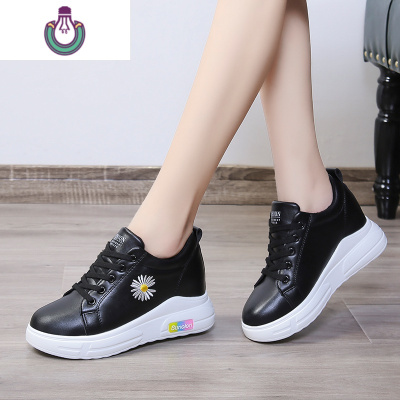 FISHBASKET内增高女鞋2020秋季新款小雏菊休闲运动小白鞋皮面百搭厚底女单鞋休闲鞋