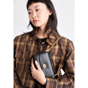 蔻驰(COACH)精致小牛皮单肩斜挎包女士手提链条包百搭通勤手拿包雅黑 black