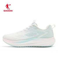 乔丹QIAODAN缓轻震科技女跑鞋量透气专业马拉松训练鞋 女款跑步鞋 QDB022262201 纯净白玉霜蓝 双