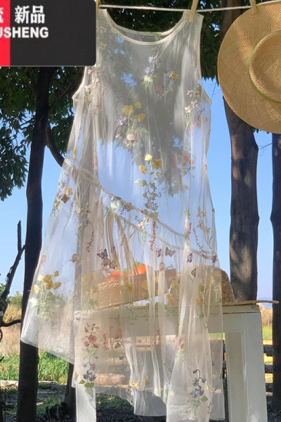 YIBUSHENG仙气飘飘网纱刺绣无袖连衣裙女季宽松叠穿防晒罩裙背心裙