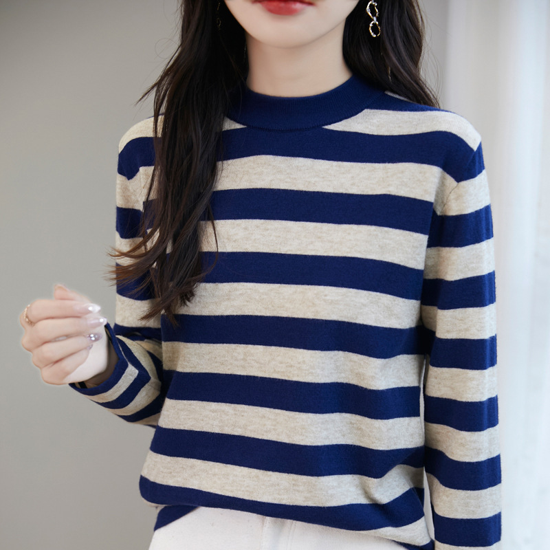 秋冬半高领条纹长袖针织衫女套头时尚宽松内搭上衣打底衫毛衣