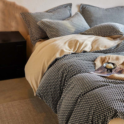 秋冬加厚牛奶绒床上四件套新款抗静电加绒珊瑚绒花床单被套