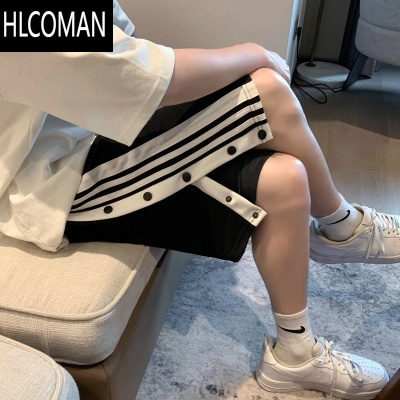 HLCOMAN美式篮球训练短裤男夏季外穿潮牌三条杠中裤oversize设计感排扣裤
