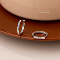 s925纯银素圈耳环女简约小众个性莫比乌斯环耳扣韩版通勤耳饰百搭送女朋友老婆情人节七夕生日礼物