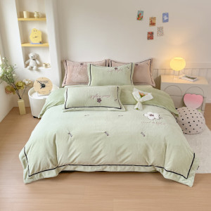 彼加曼 BGM-T2543兔毛绒贴布绣保暖工艺四件套-果绿(被套200*230cm)