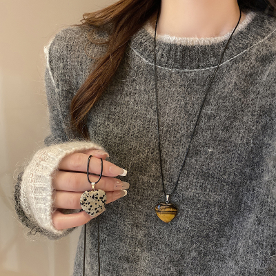天然石黑绳爱心秋冬氛围感项链女日常通勤简约气质百搭长款毛衣链送女朋友老婆情人节七夕生日礼物
