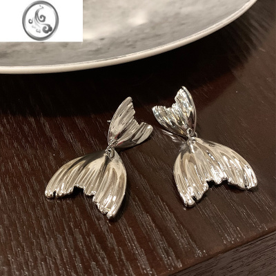 JiMi金属冷淡风褶皱鱼尾造型耳钉欧美个性设计感耳环简约小众气质耳饰