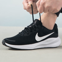 耐克(NIKE)男鞋 新款运动鞋低帮透气缓震REVOLUTION 7跑步鞋FB2207-001 ZP