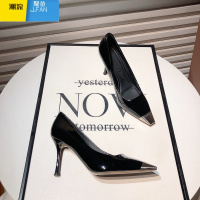 聚范网红法式高跟鞋女2024新款高级感金属方头漆皮细跟单鞋百搭职业鞋