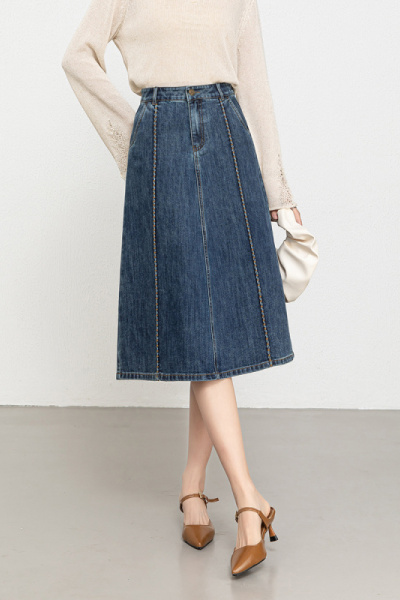 20266年春季新款复古撞色刺绣线显瘦伞裙A字牛仔半身裙女