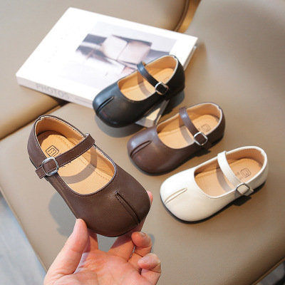 儿童皮鞋2026年秋季新款羊羔鞋女宝公主鞋休闲时尚女童单鞋潮