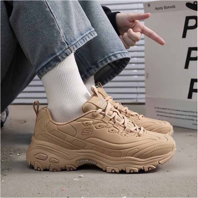 斯凯奇女款休闲熊猫鞋150243/TAN-5双