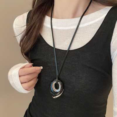 轻奢几何吊坠长款项链女小众设计高级感毛衣链2024新款卫衣配饰送女朋友老婆情人节七夕生日礼物