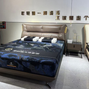 科朔头层牛皮床现代简约皮床工厂展厅实拍轻奢风网红床L390#