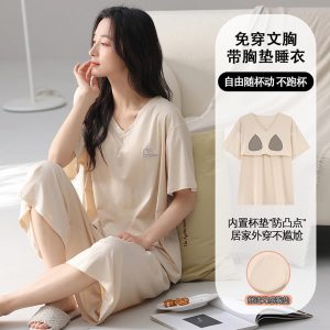 夏季2026新款睡衣女士套装圆领七分裤带胸垫甜美短袖家居服可外穿