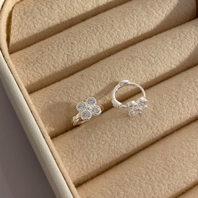 锆石四叶草纯银耳扣养耳洞耳环2025新款高级感轻奢时尚耳饰送女朋友老婆情人节七夕生日礼物