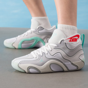 耐克(NIKE)男鞋新款运动鞋潮流时尚耐磨比赛训练场上实战篮球鞋HF3087-103 ZP