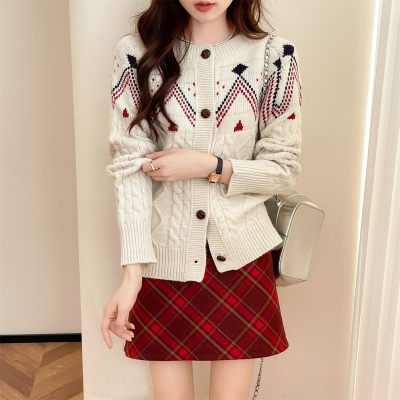 [清仓1折价52.9元,不叠加优惠券]唐狮新款毛衣女秋冬季复古风几何图案麻花圆领慵懒针织开衫qd