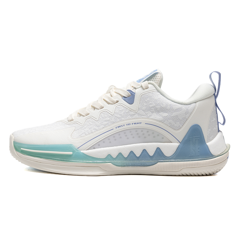 特步 男款篮球鞋