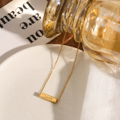 s999足银方牌装饰项链女款2024年新款锁骨链高级感luck字母毛衣链送女朋友老婆情人节七夕生日礼物