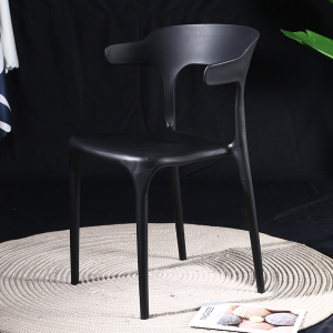 鑫环境 加厚塑料椅子家用餐椅靠背椅北欧咖啡厅洽谈桌椅子现代简约牛角椅一体成型椅办公椅培训椅学习椅(两把起拍)