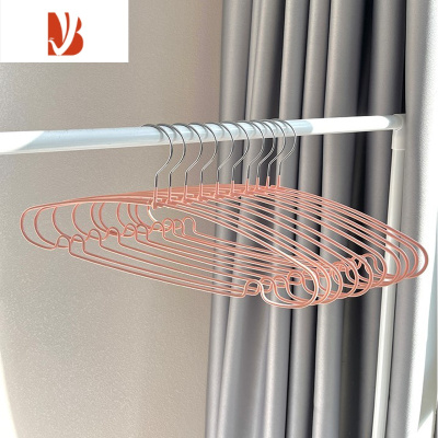 三维工匠成人浸塑衣架轻奢加粗金属家用挂衣防滑学生宿舍晾衣撑防肩角