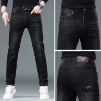 新款欧货牛仔裤男高端柔软秋冬厚款弹力修身小脚休闲潮牌裤子