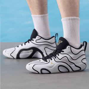 耐克(NIKE)男鞋新款运动鞋潮流时尚耐磨比赛训练场上实战篮球鞋HF3087-103 ZP