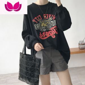 七斓白色t恤女秋装2023年新款港风气质宽松显瘦百搭长袖下衣消失体恤