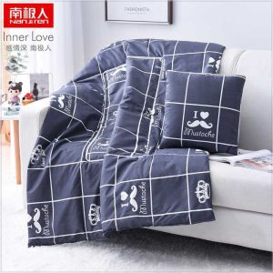 抱枕被子毛毯子两用女生办公室午睡四季通用可拆洗折叠春夏秋季空调薄款被子