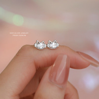 卡通可爱小猫咪锆石耳钉女s999纯银简约百搭轻奢高级感足银耳饰送女朋友老婆情人节七夕生日礼物