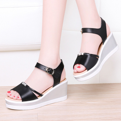 古奇天伦二层牛皮凉鞋女舒适新款夏天坡跟粗跟中跟白色百搭厚底松糕高跟鞋利德尚品9514