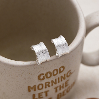 S925纯银韩版小众弧形简约质感拉丝光面耳钉韩国时髦个性耳饰品送女朋友老婆情人节七夕生日礼物