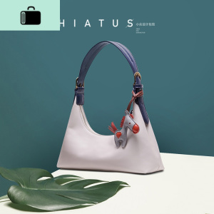 腋下奶茶色女包2020新款斜挎法棍包单肩潮流大容量饺子包NEW LAKE女斜挎包