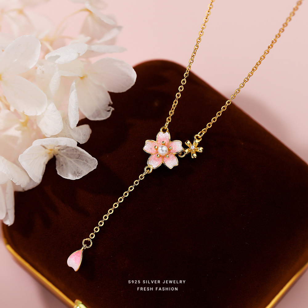 s925纯银仿珠气质桃花花瓣项链女日系甜美樱花文艺可爱甜美锁骨链