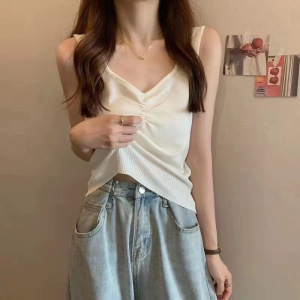 夏季新款v领褶皱百搭吊带背心女韩版设计感小众宽松内搭针织衫
