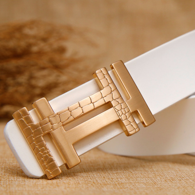 婴婴(yingying)女士皮带白色真皮裤腰带时尚字母女款休闲纯牛皮百搭