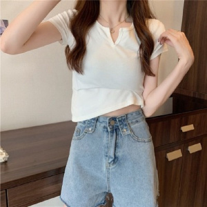 6535棉 纯色设计感短款T恤女夏季短袖v领打底衫高腰露脐上衣女装