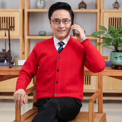 长袖纯色提花加厚开衫中年保暖大红喜庆外套爸爸装秋冬男式羊毛衫