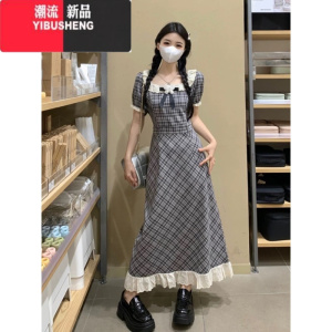 YIBUSHENG学院风格纹泡泡袖连衣裙子女季2024新款高级感气质收腰显瘦长裙