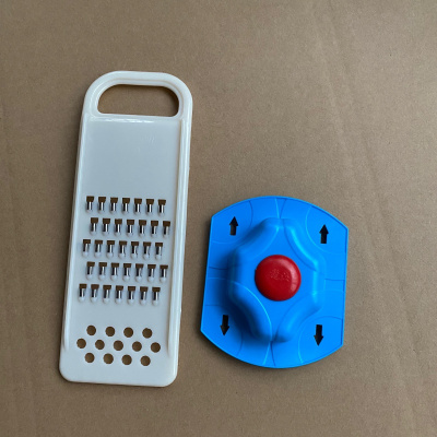 厂价直销护手器切菜器擦子红塑板切丝刀土豆丝锋利刨丝器 敬平 凤驰白板2用切丝器+凤驰护手