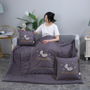 新款13372全棉简约羽毛靠垫被多功能抱枕被 40*40cm 简约羽毛