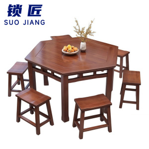 锁匠 木质餐桌