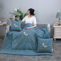 新款13372全棉简约羽毛靠垫被多功能抱枕被40*40cm简约羽毛