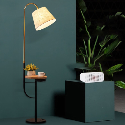  北欧ins落地灯客厅沙发卧室古达床头网红茶几USB无线充电布艺立式台灯