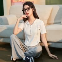 [2.5折价70元]唐狮夏季新款女T恤白色连帽正肩上衣t修身显瘦休闲短袖卫衣