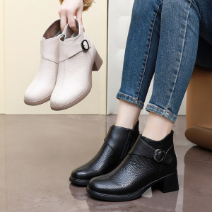 秋冬季新款粗中跟软底头层牛皮加绒保暖短靴中老年复古女单靴