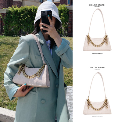 单肩法棍腋下包感小众包包女2020新款潮网红复古百搭斜挎