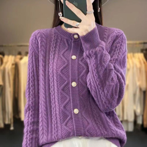 秋冬新款圆领针织毛衣开衫女宽松百搭扭花圆领针织外套上衣女