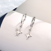 s925银针四芒星耳扣女小众设计高级感不对称耳环气质冷淡风耳饰送女朋友老婆情人节七夕生日礼物